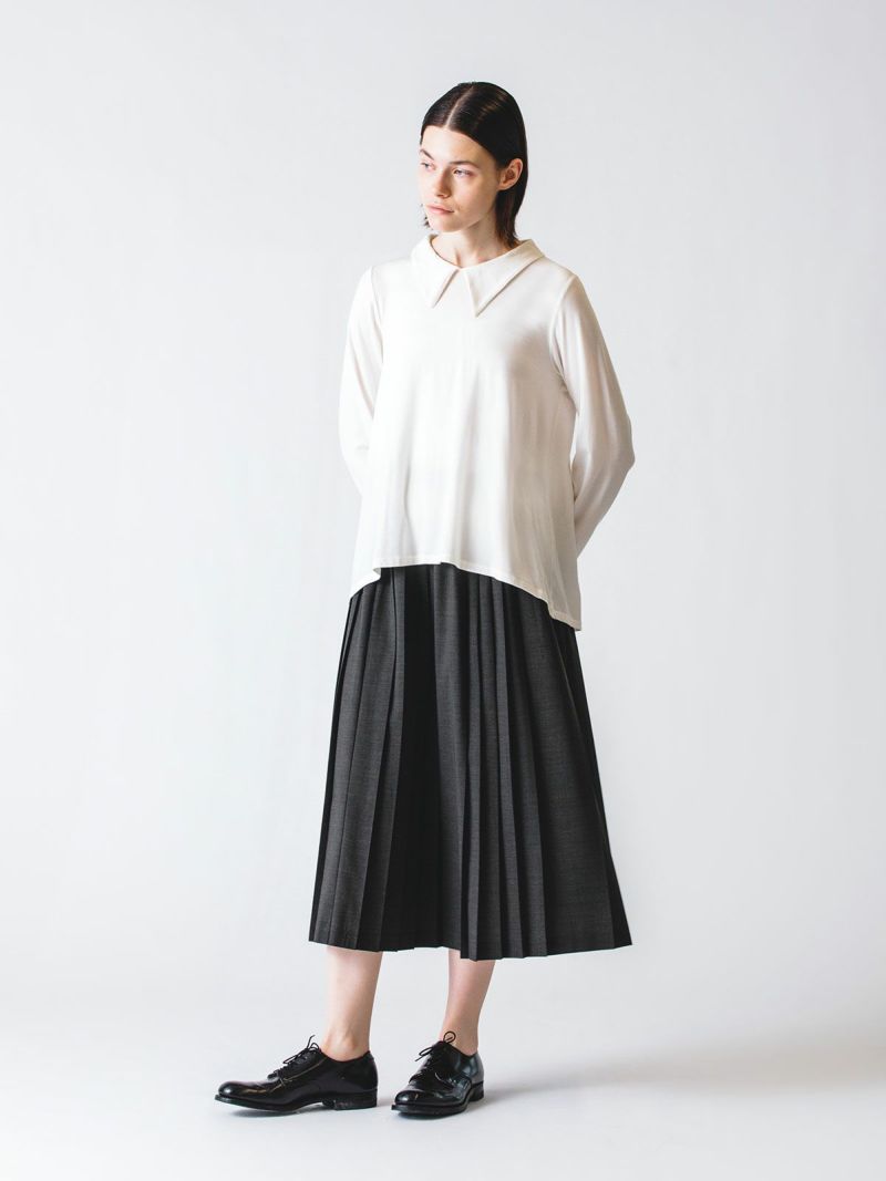 big collar flare P/O / off white