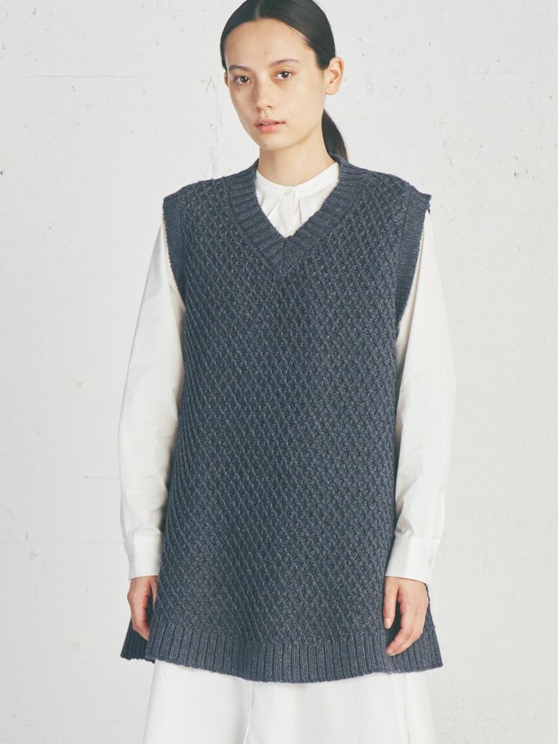 pattern A line vest / c.gray