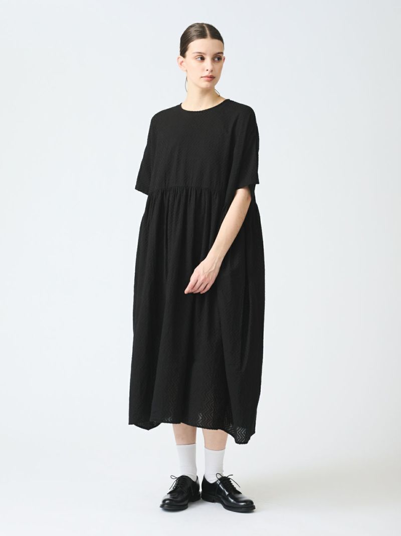 cut jacquard crew neck gather OP / black