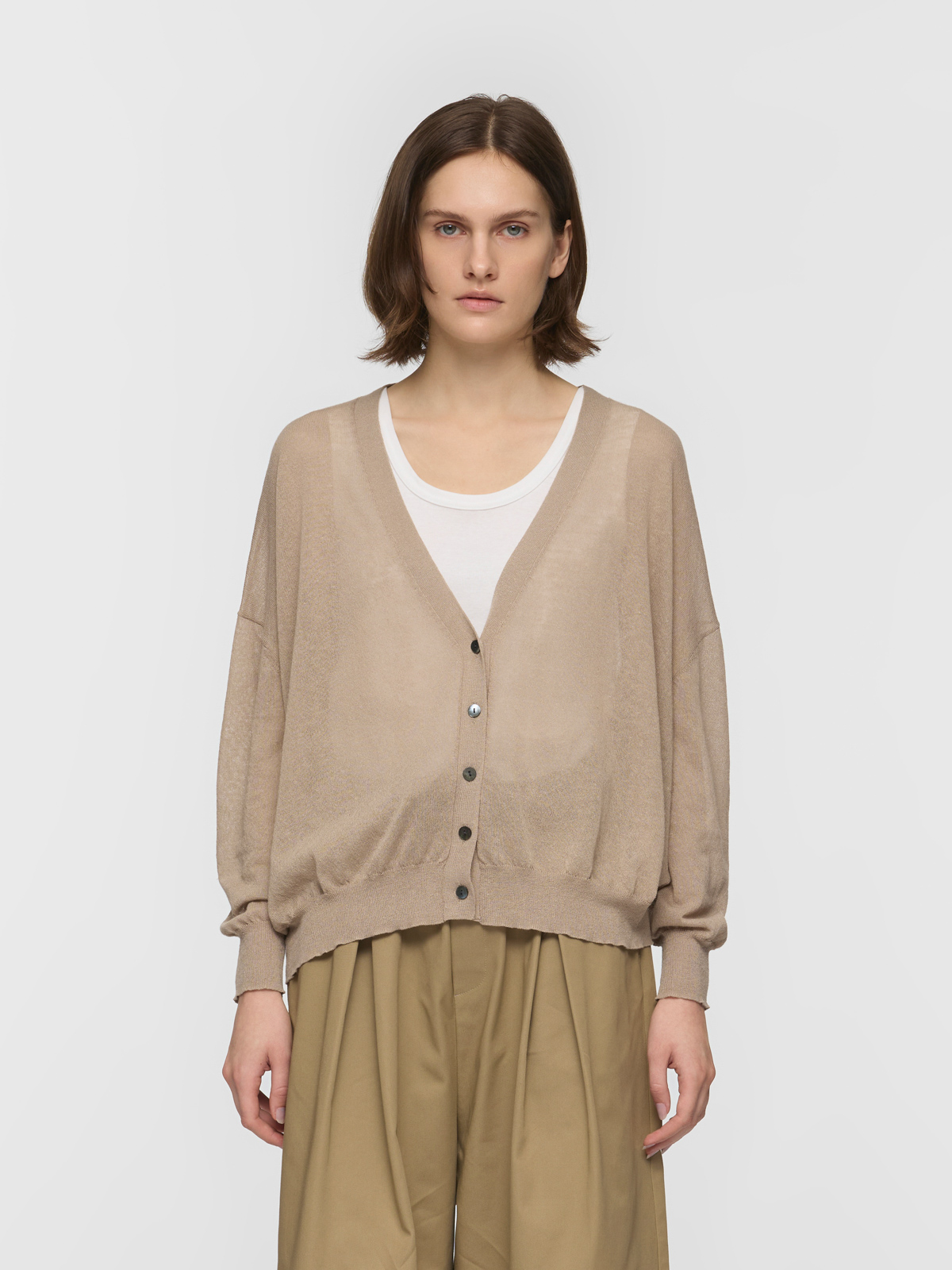 V neck wide cardigan / beige