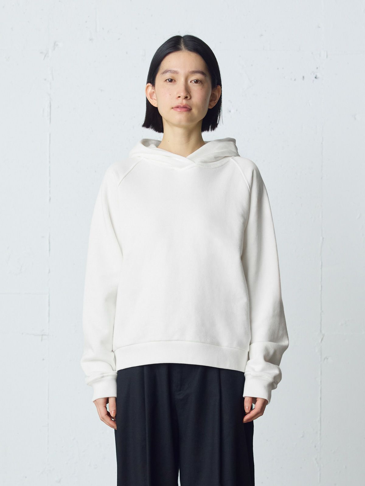 loopwheele sweat hoodie / off white