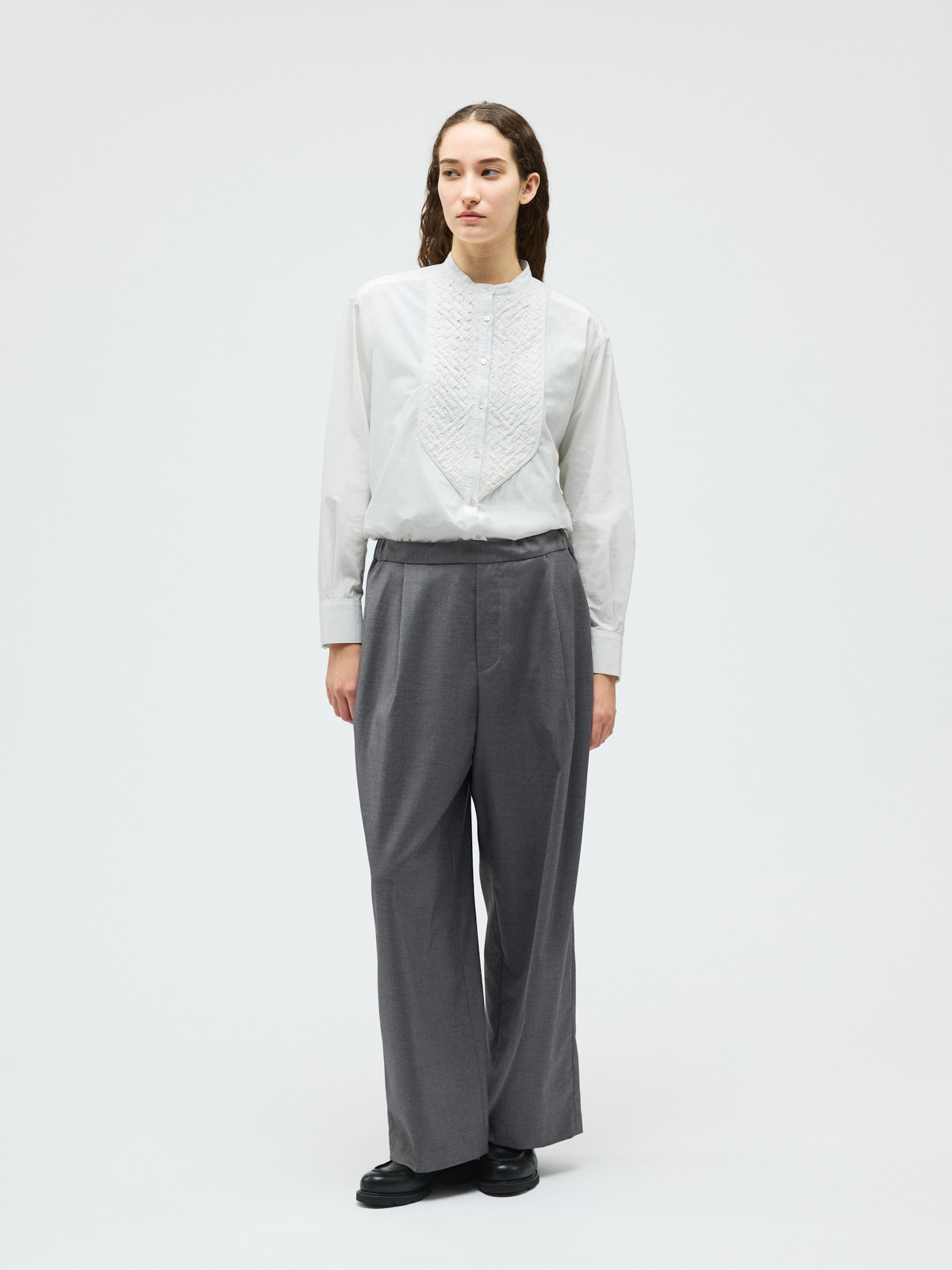 two tuck slacks / gray