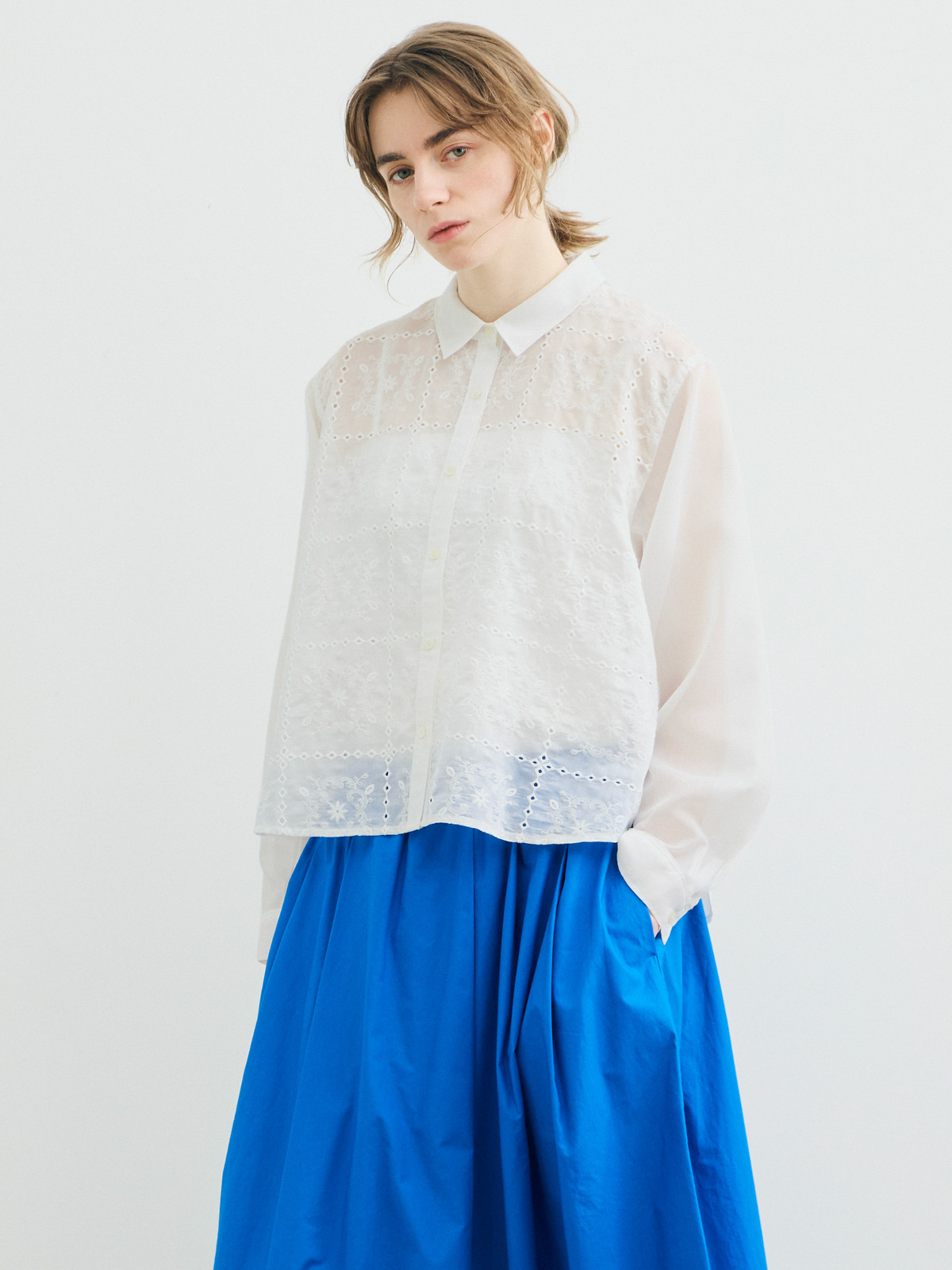 lace wide shirt / off white
