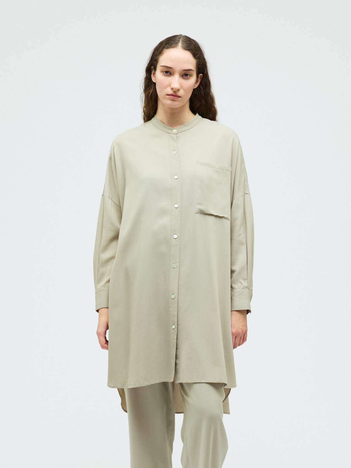 T/R band collar long shirt / l.beige
