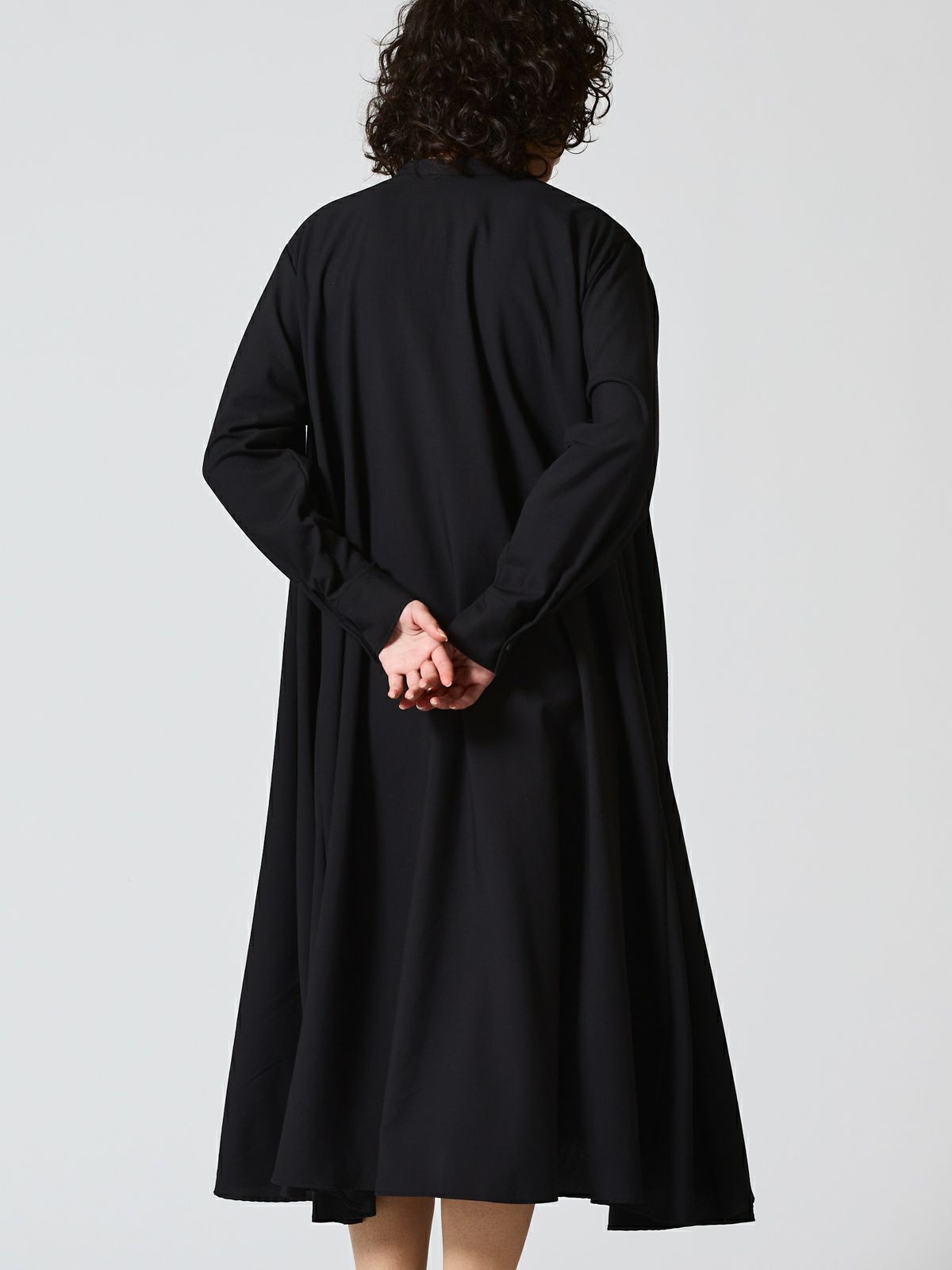 mizuiro ind T/Rスタンドカラーフレアワンピース｜ MARcourt ONLINE 