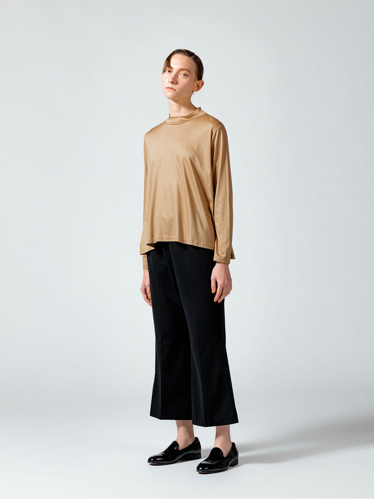 MIDIUMISOLID for Ladies ハイネックフレアプルオーバー(4-1136