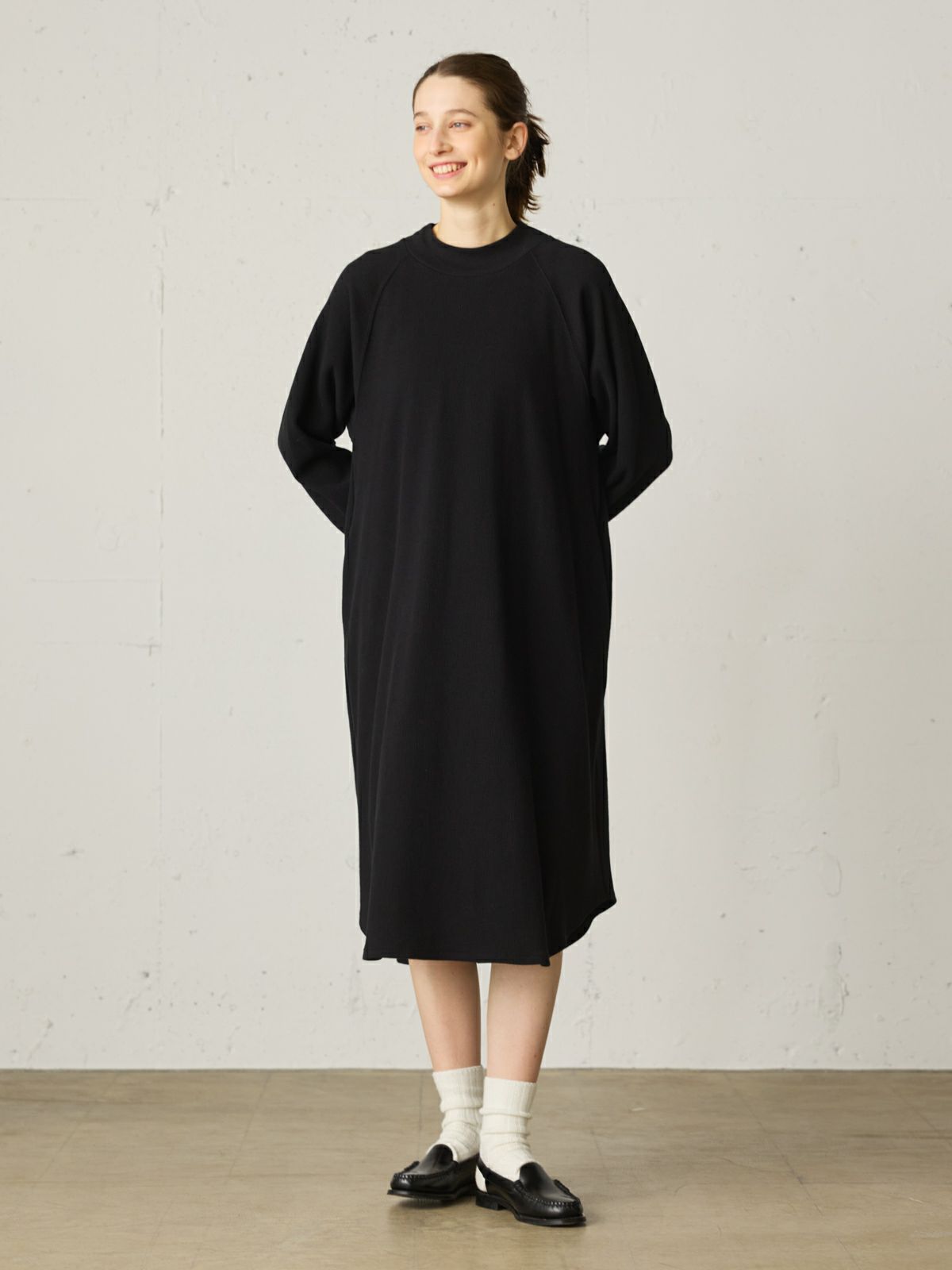 MidiUmi ワッフルラグランスリーブワンピース｜ MARcourt ONLINE STORE 