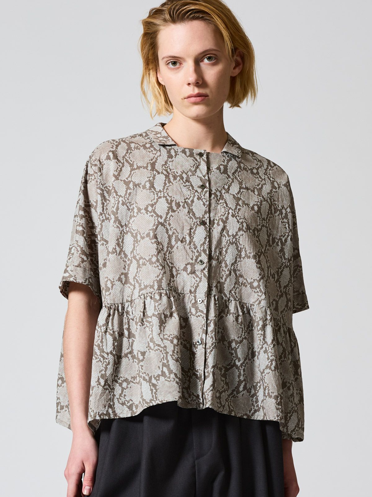 print gather shirt