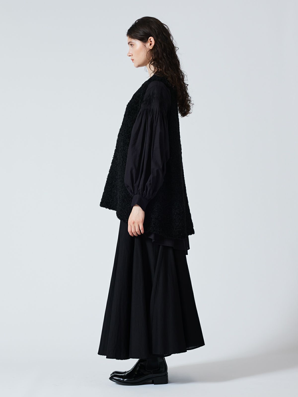 mizuiro ind へアリーヤーンワイドベスト｜ MARcourt ONLINE STORE