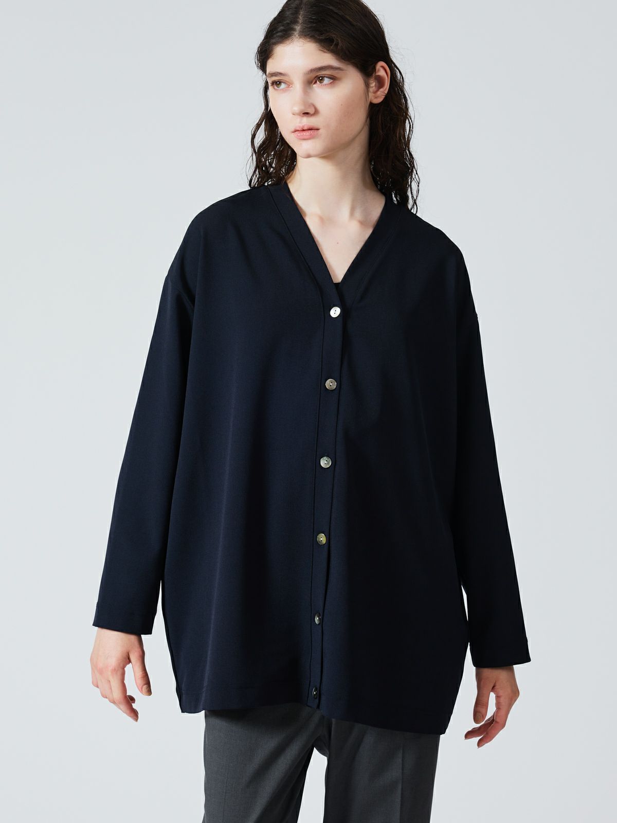 mizuiro ind Vネックカーディガン｜ MARcourt ONLINE STORE 