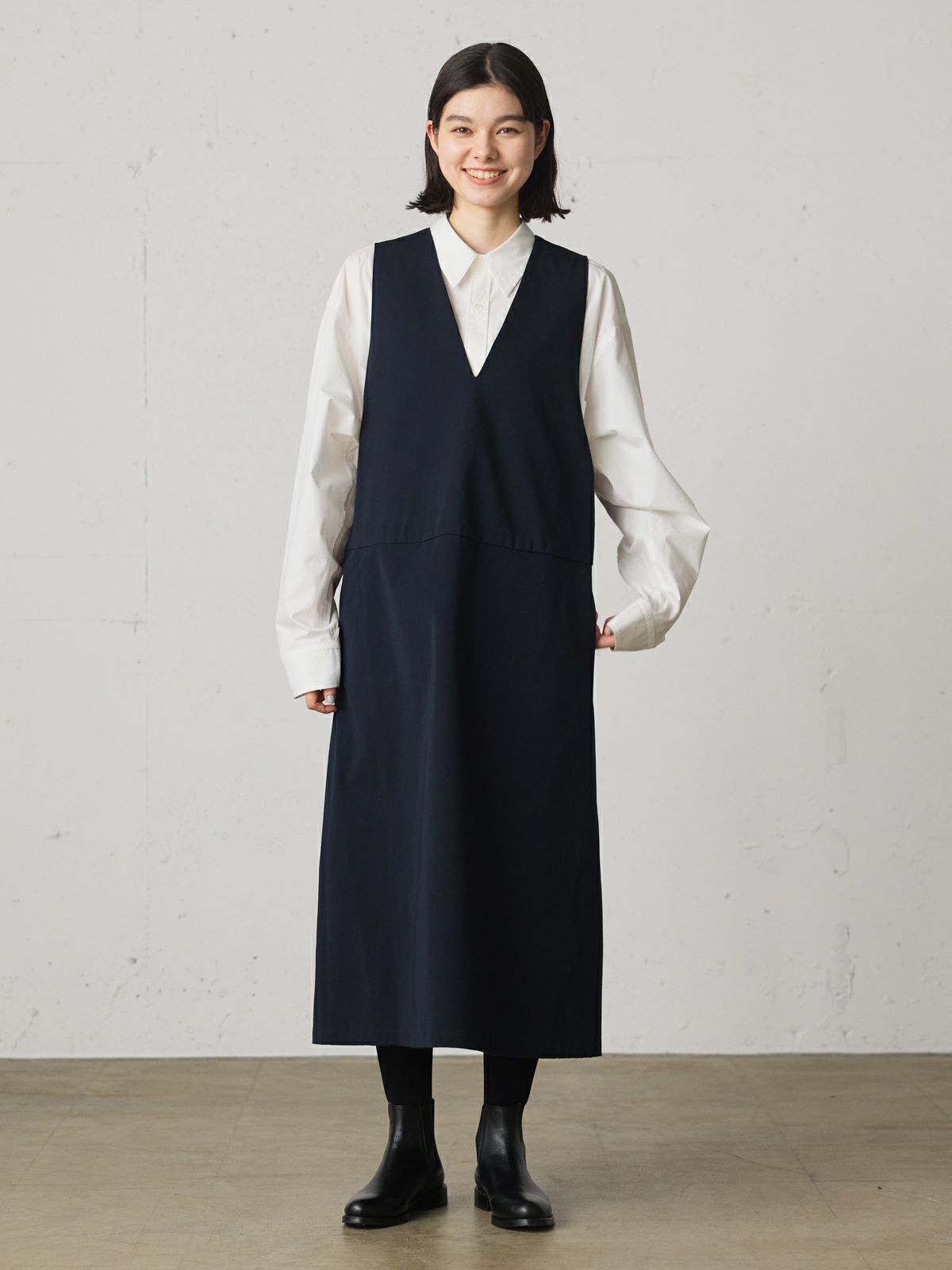 MidiUmi Vネックジャンパースカート｜ MARcourt ONLINE STORE  