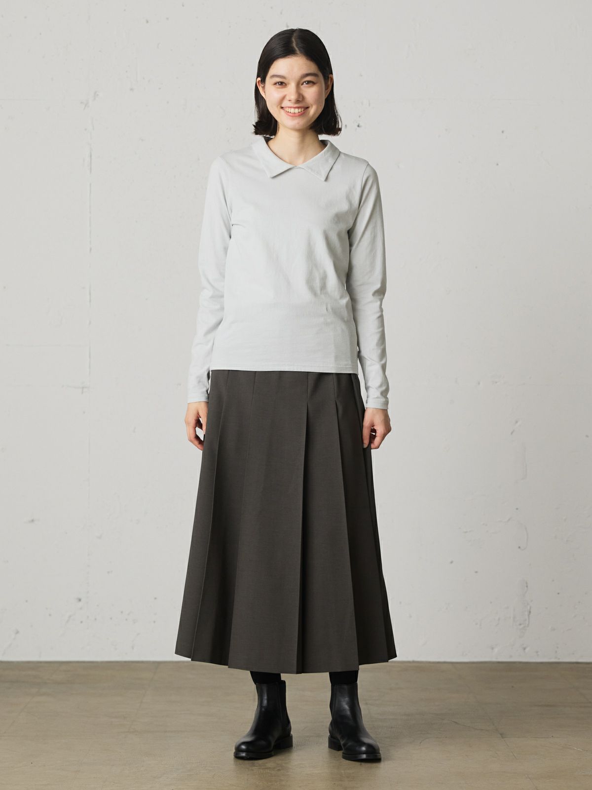 MidiUmi タックプリーツスカート｜ MARcourt ONLINE STORE 