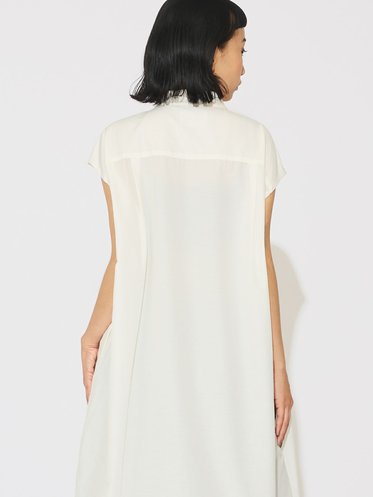 MIDIUMISOLID for Ladies ノースリーブコクーンワンピース｜ MARcourt 