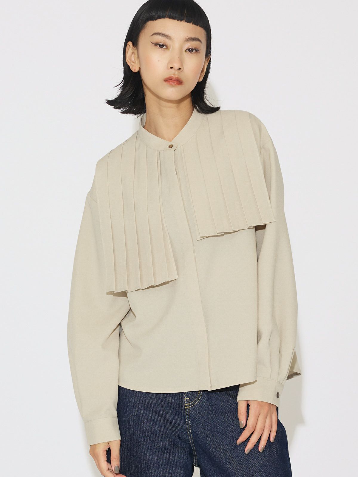 MIDIUMISOLID for Ladies フロントプリーツアシンメトリーシャツ 