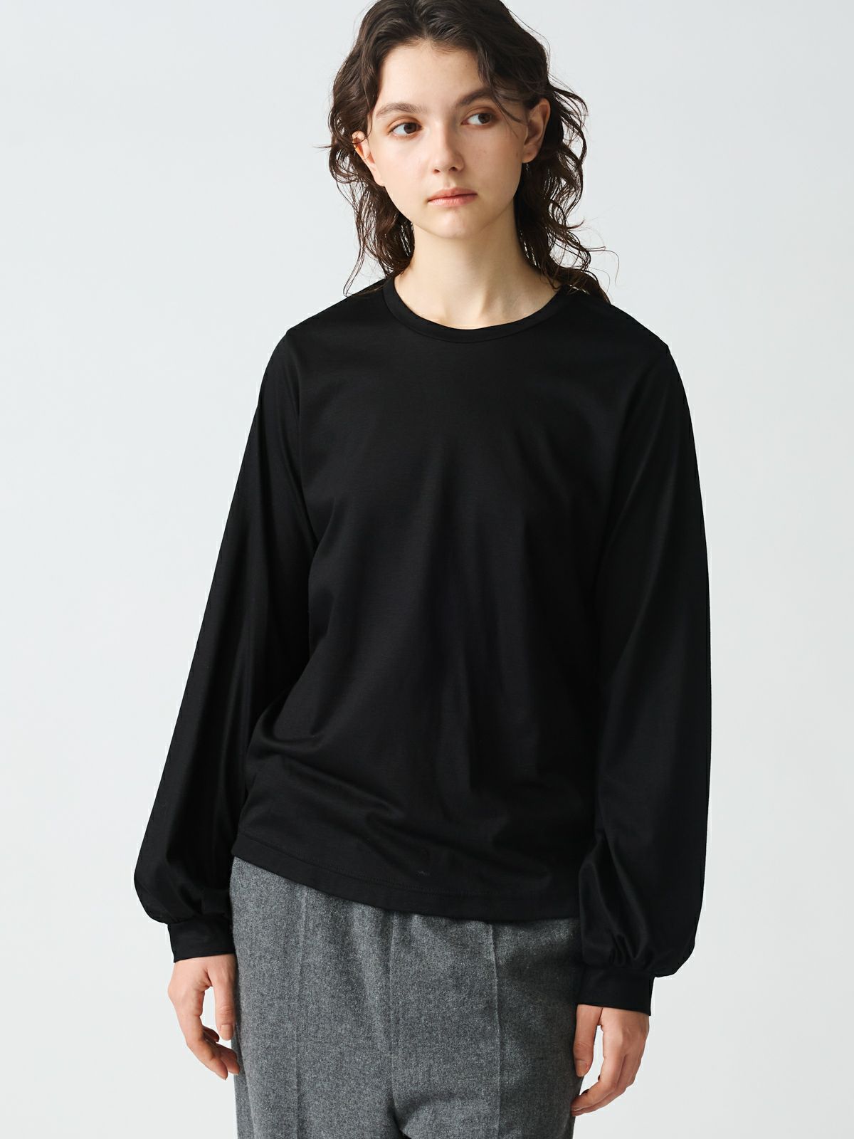 crew neck puff slv P/O