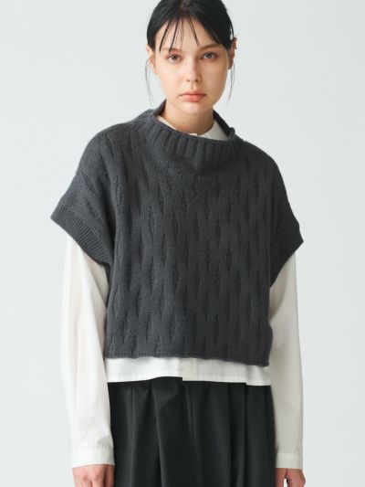 mizuiro ind パターン編みショートベスト