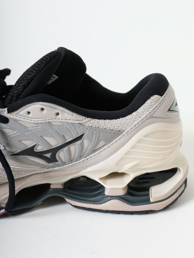 MIZUNO ウェーブプロフェシースニーカー (D1GA333701