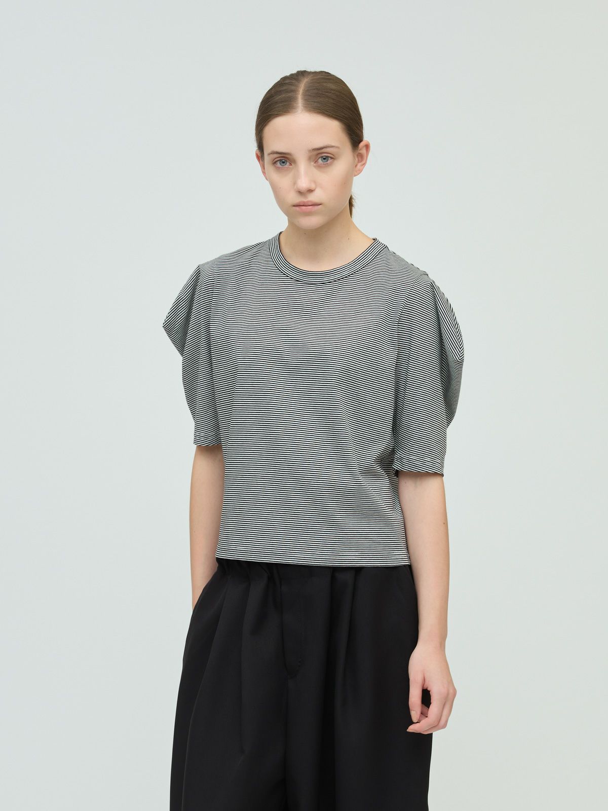 border drape slv Tshirt