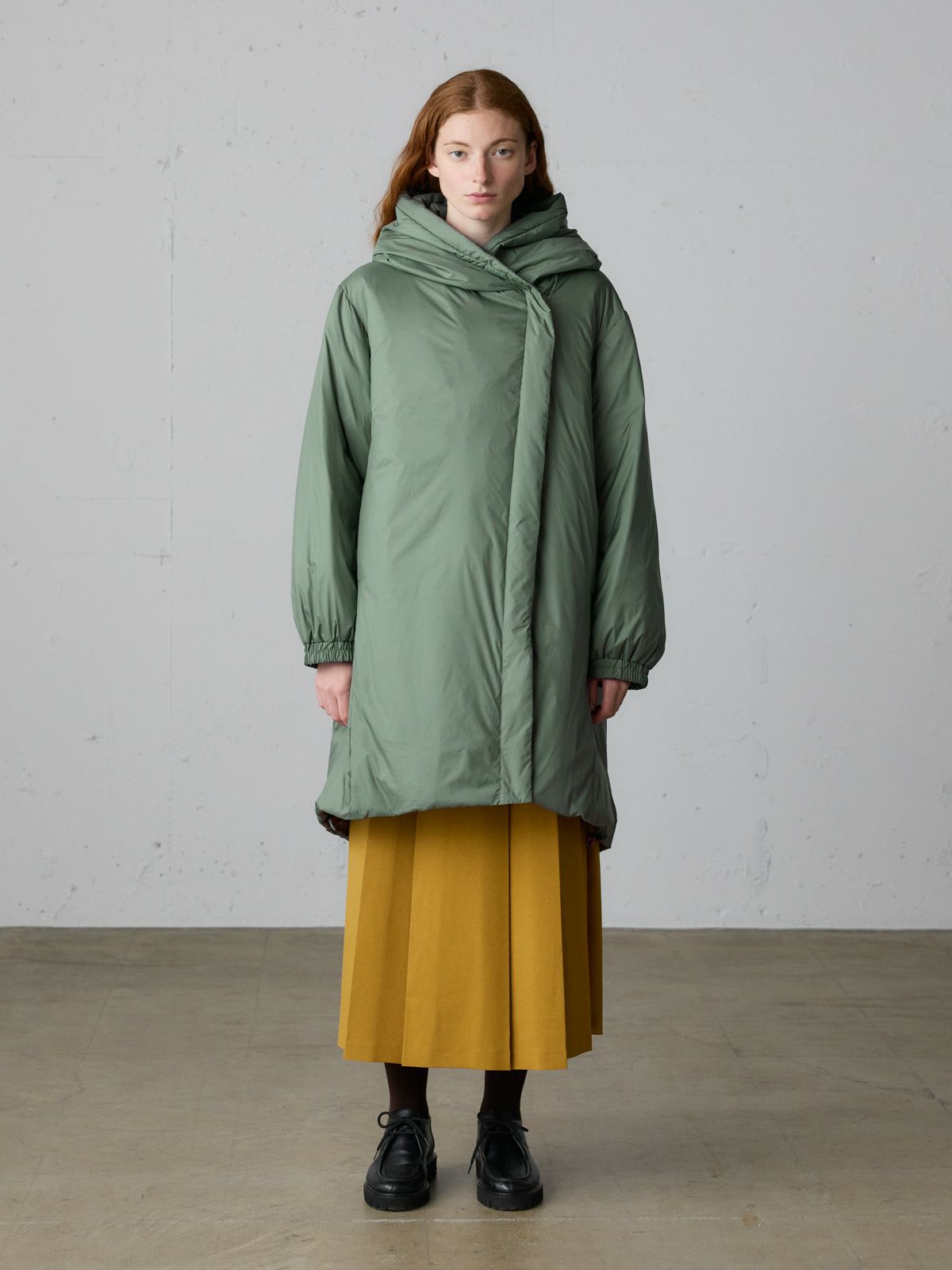 hooded middle down / green