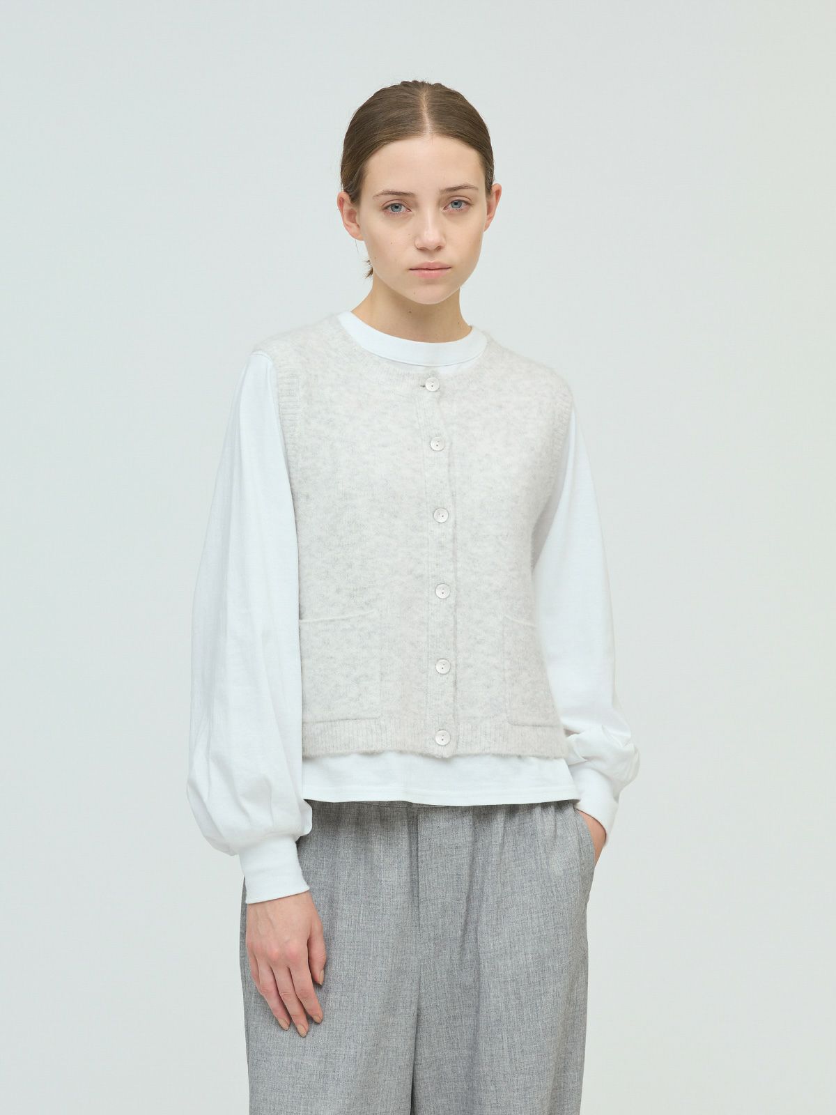 mizuiro ind プリーツヘムVネックベスト｜ MARcourt ONLINE STORE