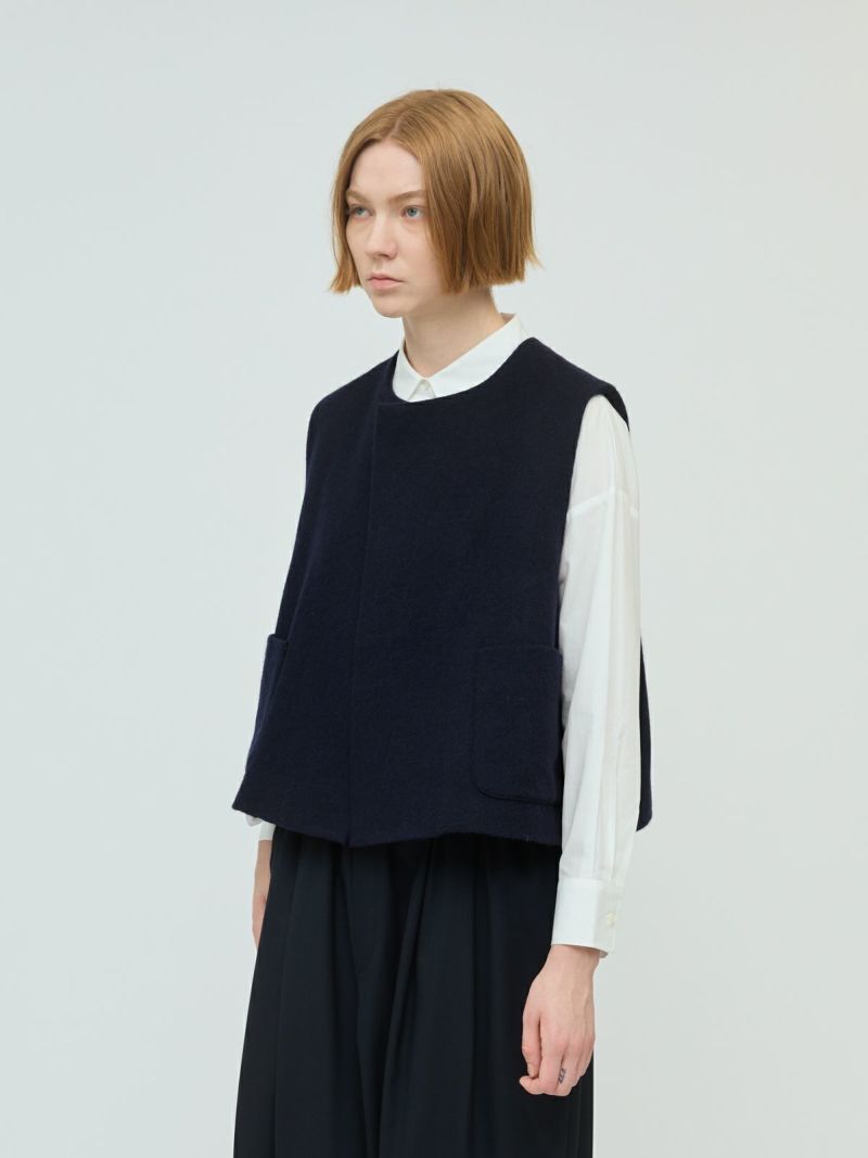 mizuiro ind ポケット付きクルーネックベスト｜ MARcourt ONLINE STORE
