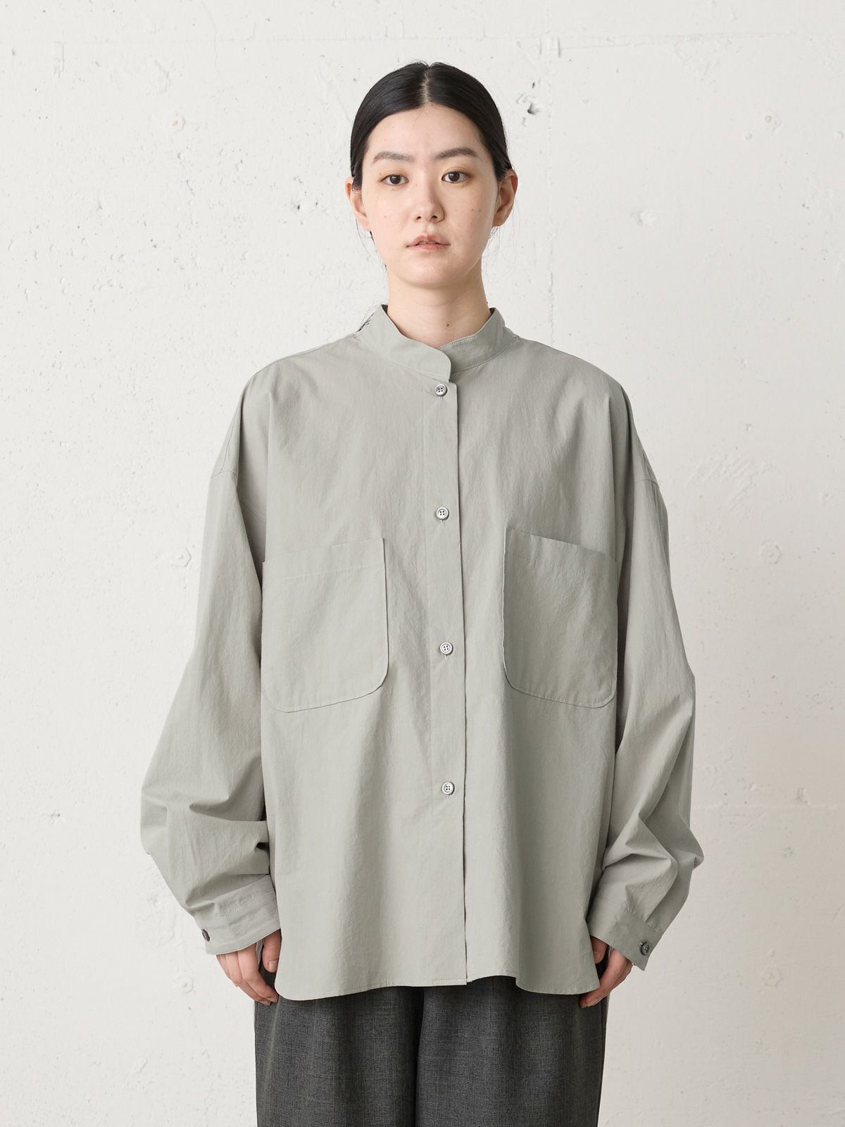 stand collar wide shirt / gray