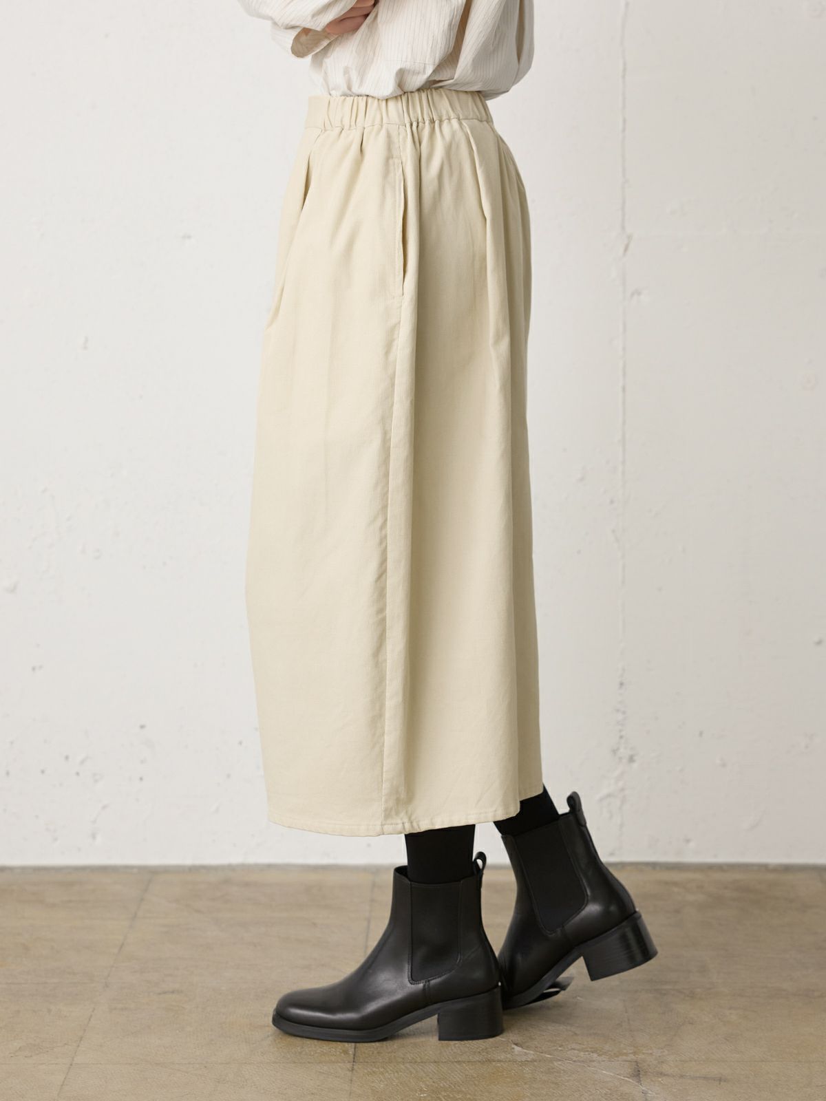 MidiUmi ミディウミ／コーデュロイコクーンスカート／新品タグ付き MidiUmi（ミディウミ） コーデュロイ コクーンスカート 4-760015