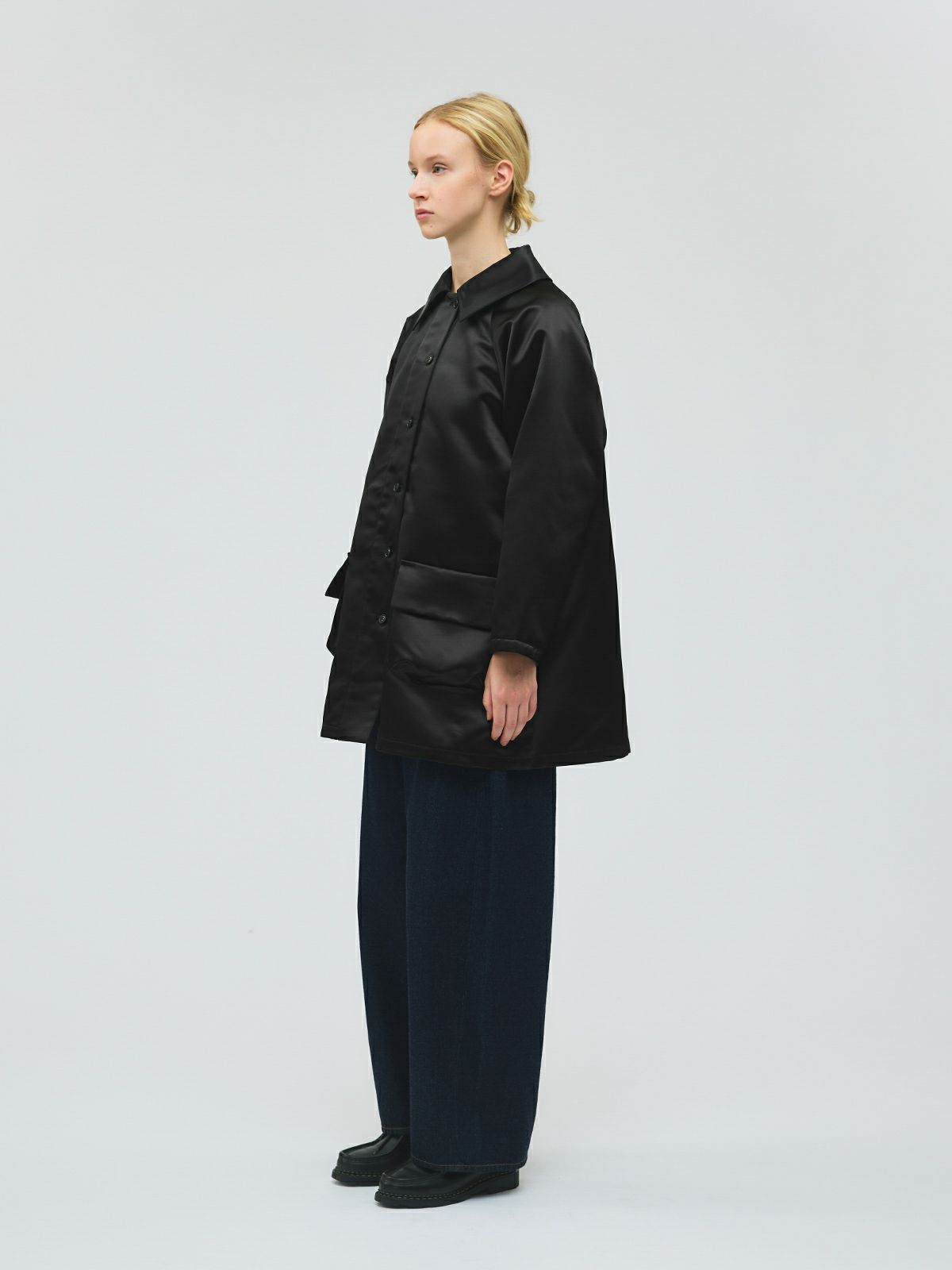 サテンドルマンコート 横