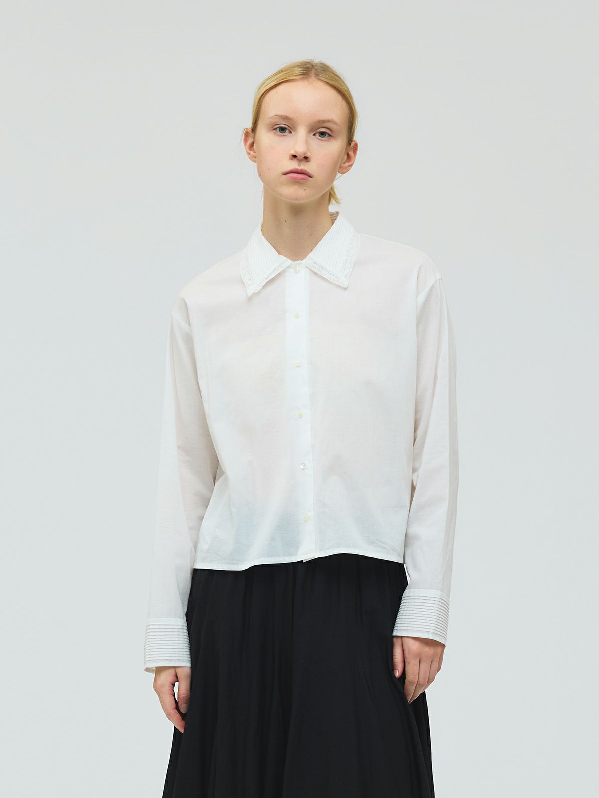 pin tuck collar shirt