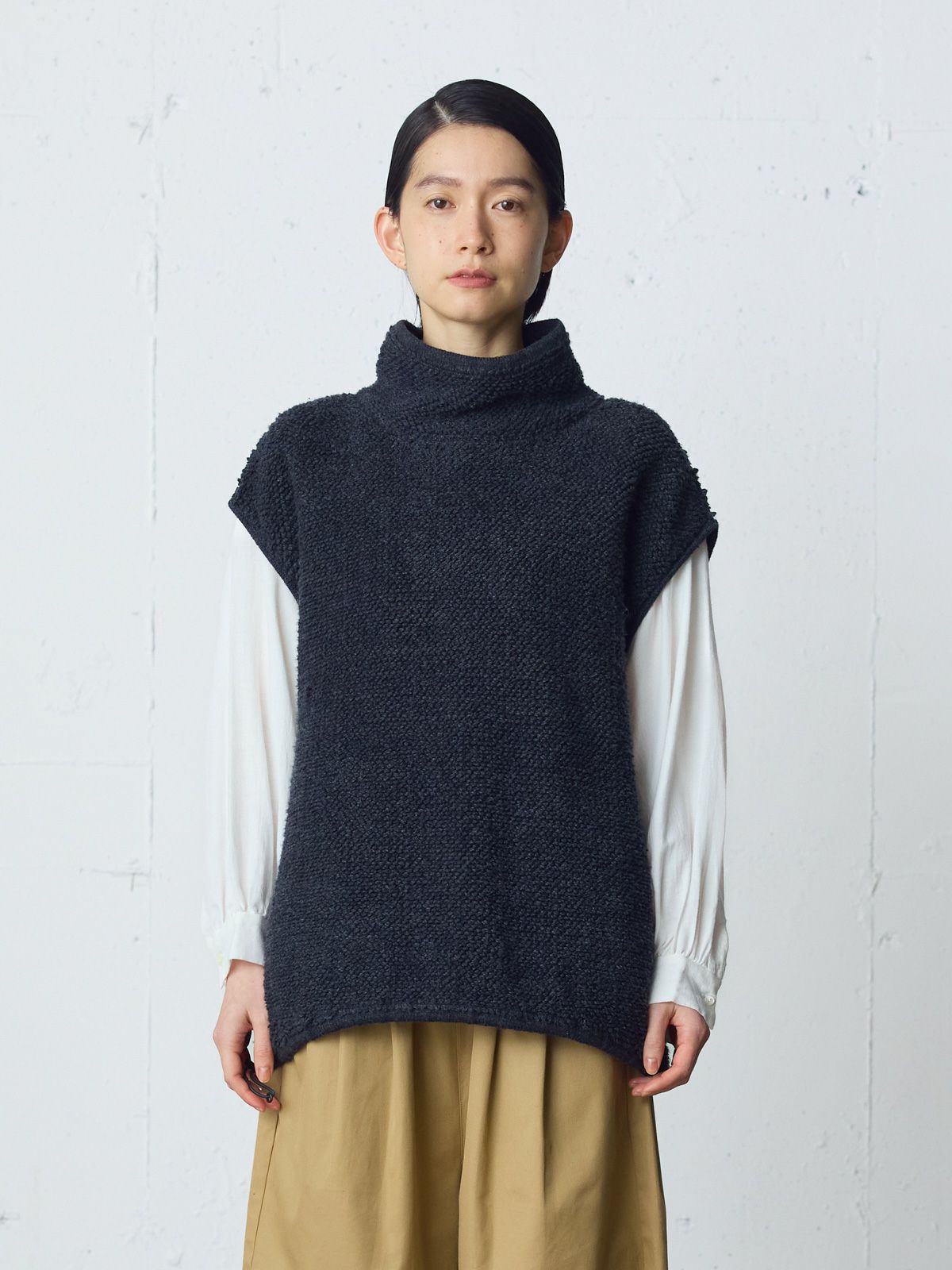 pile boa high neck vest