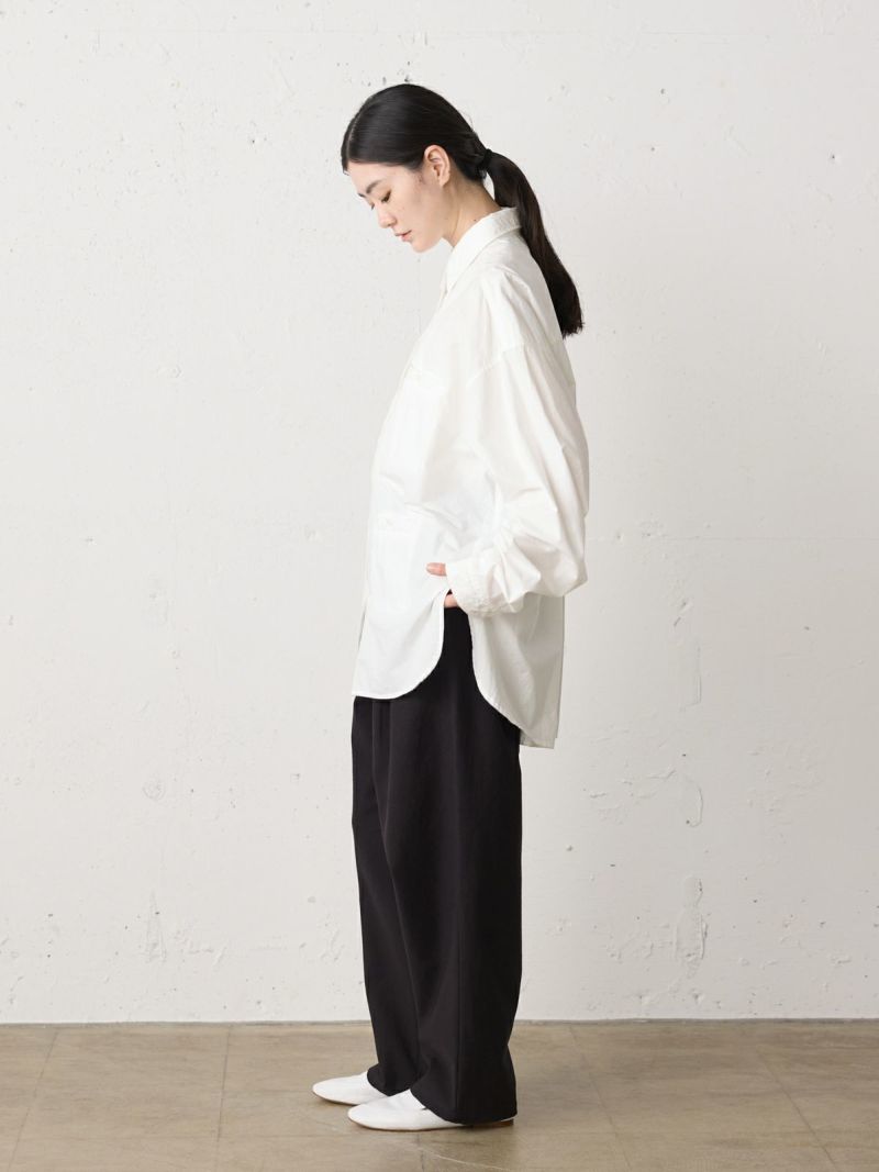 美品✨マメクロゴウチ カーブプリーツシャツ　ホワイト Mame Kurogouchi（マメクロゴウチ）カジュアルシャツ 白 サイズ:1(S位