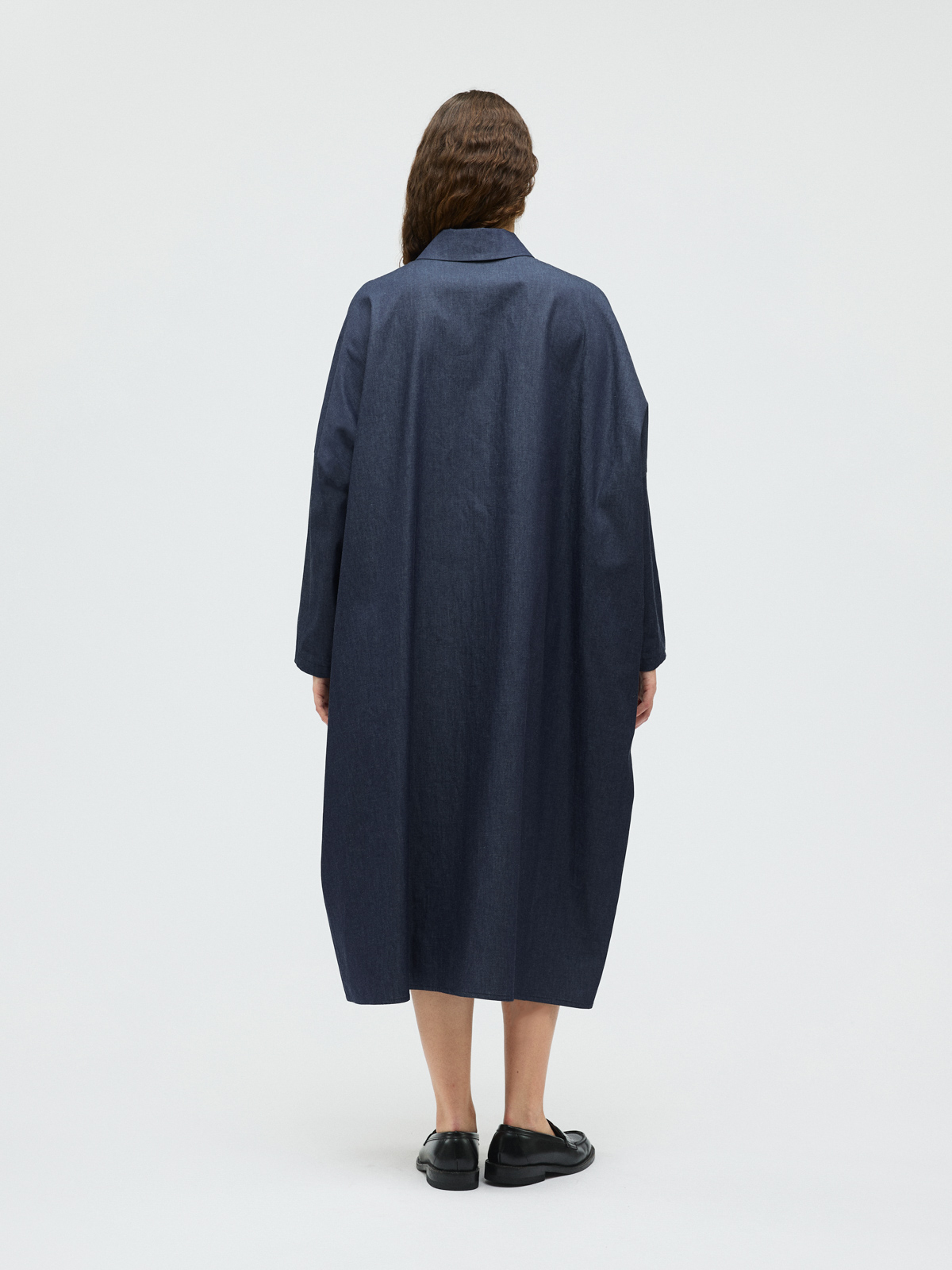 デニムワイドシャツコート 後ろ