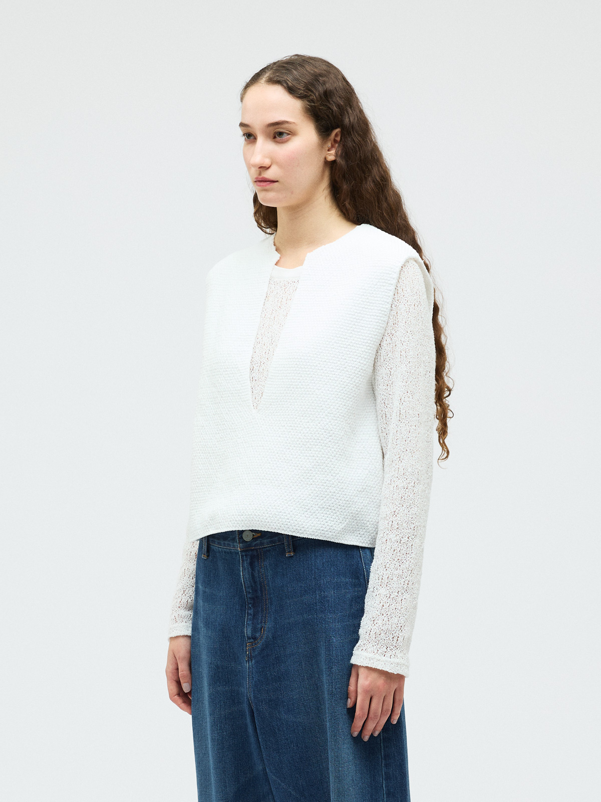 deep V neck vest detail