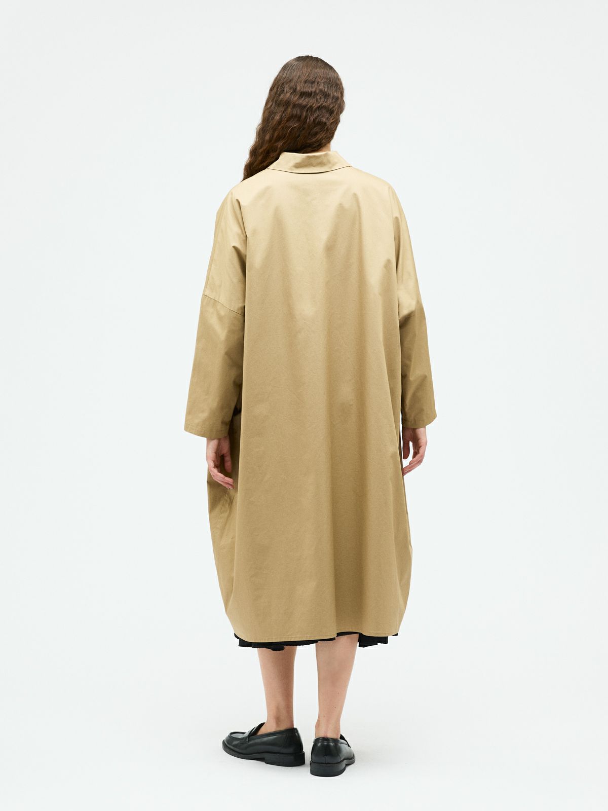 ワイドシャツコート 後ろ