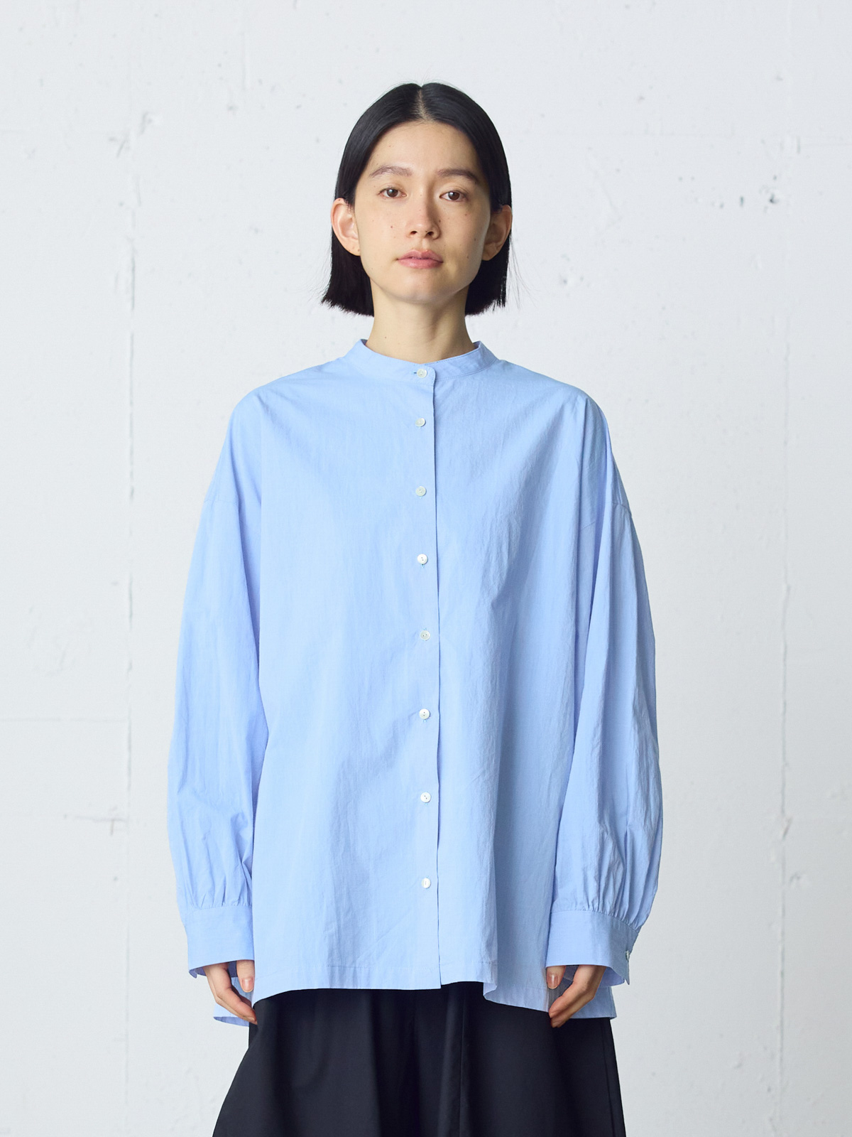 wide back gather shirt