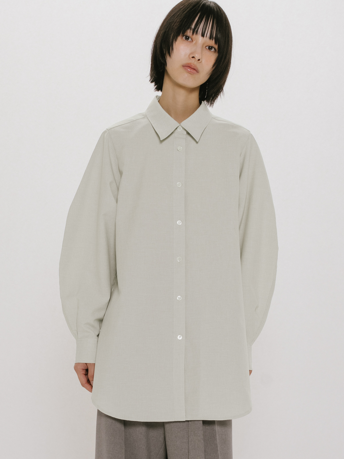 MIDIUMISOLID for Ladies ボリュームスリーブシャツチュニック