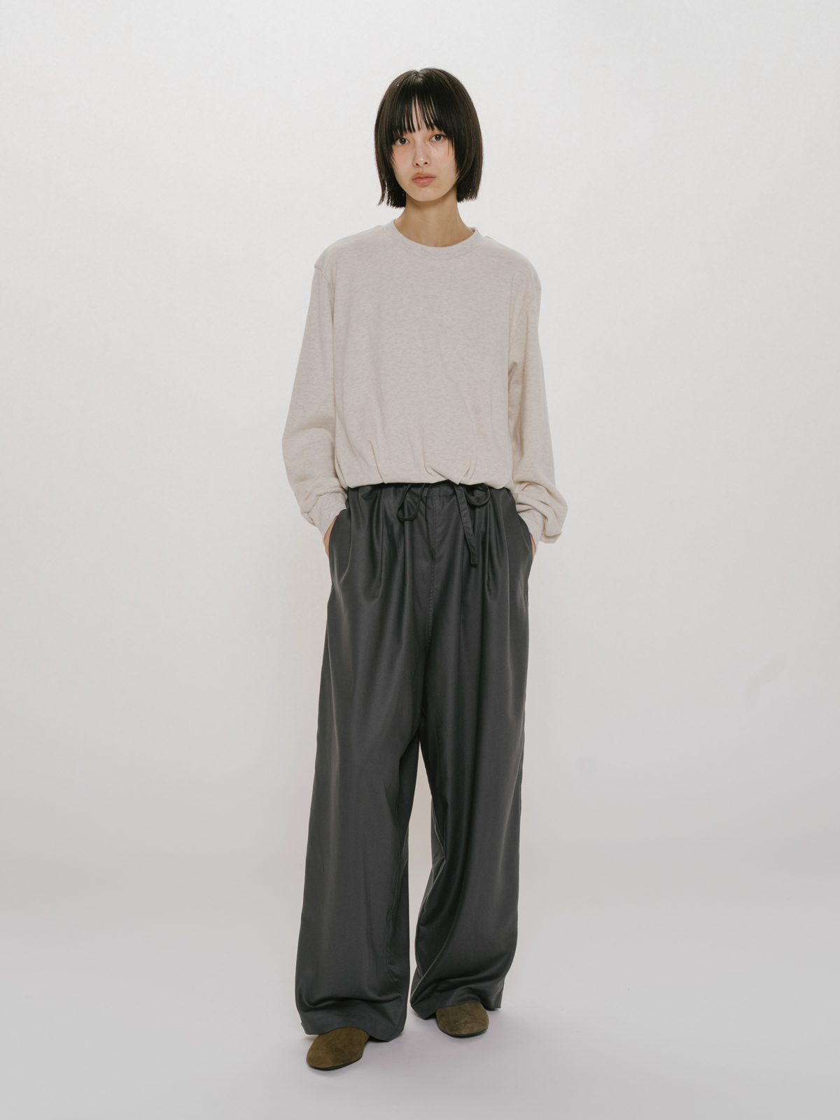 リラックスパンツ