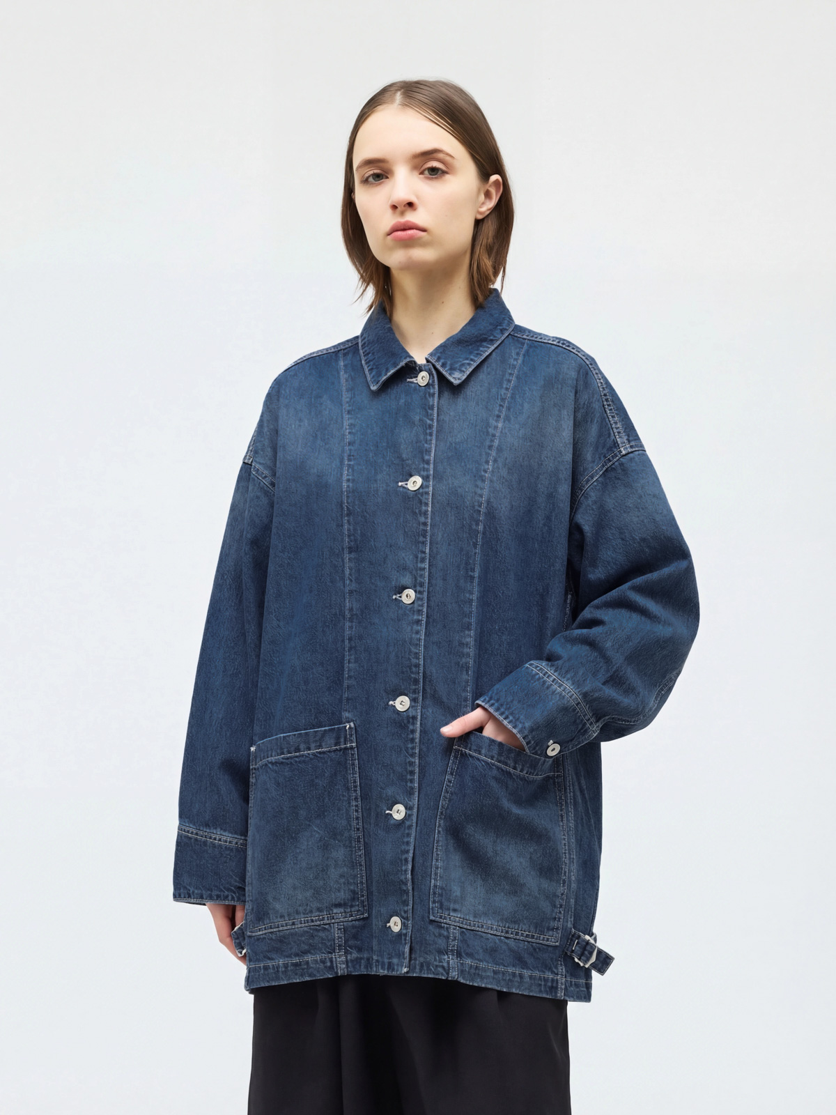 ワイドデニムカバーオール BLEACH 前