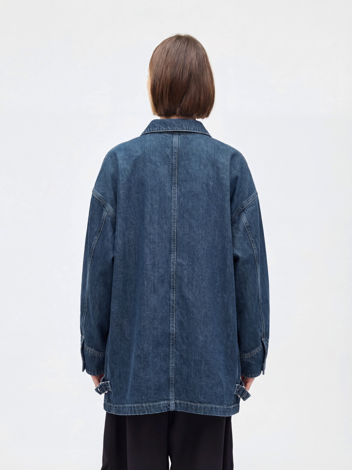 ワイドデニムカバーオール BLEACH 後ろ