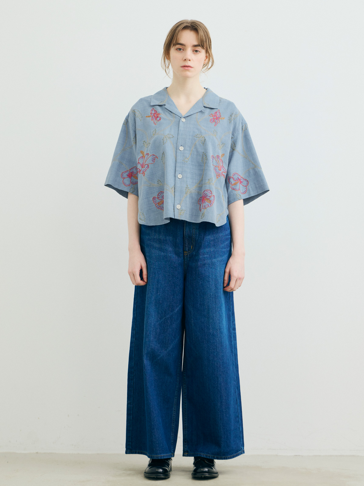 hand flower embroidery shirt