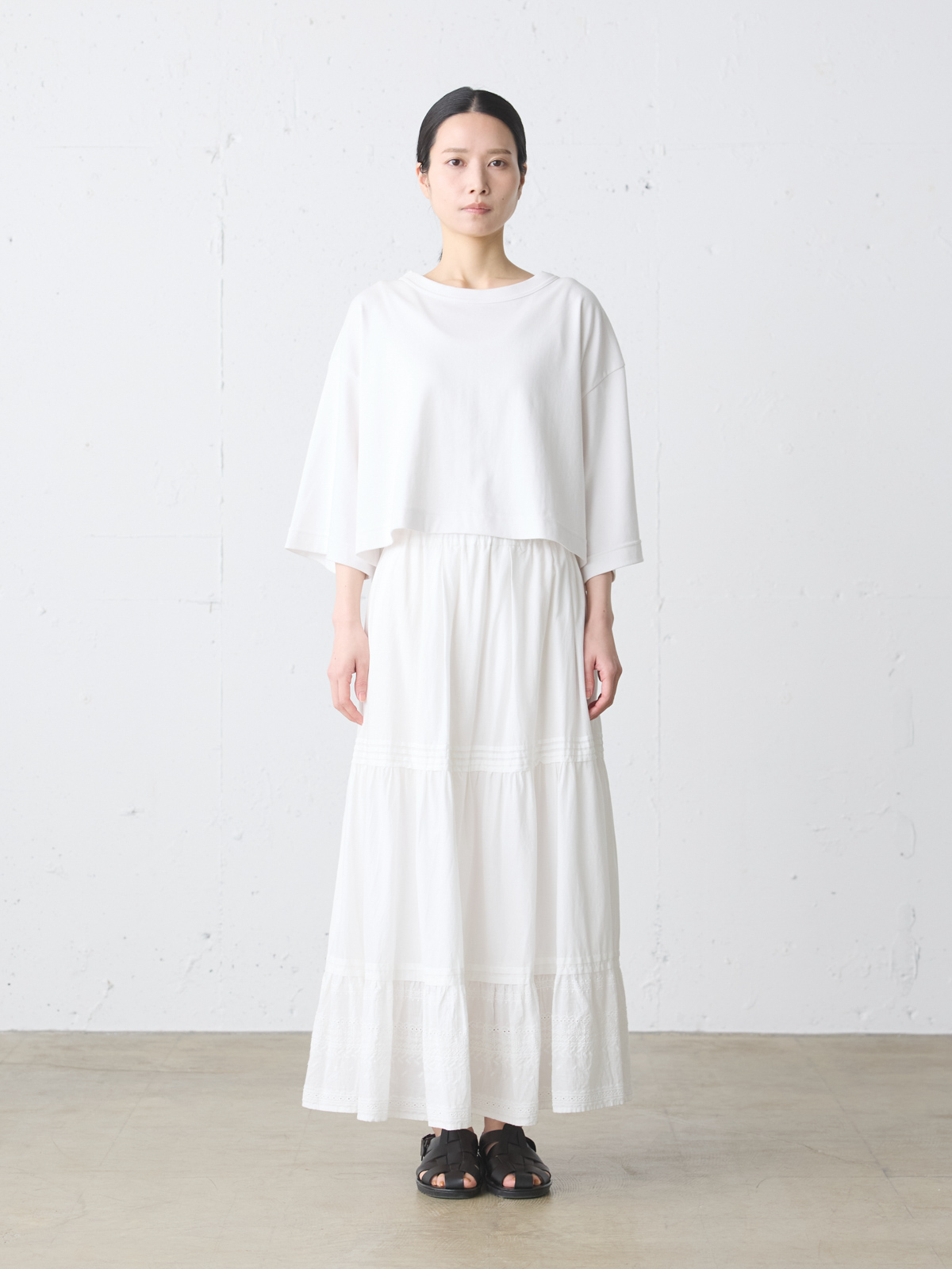 hem lace tiered SK