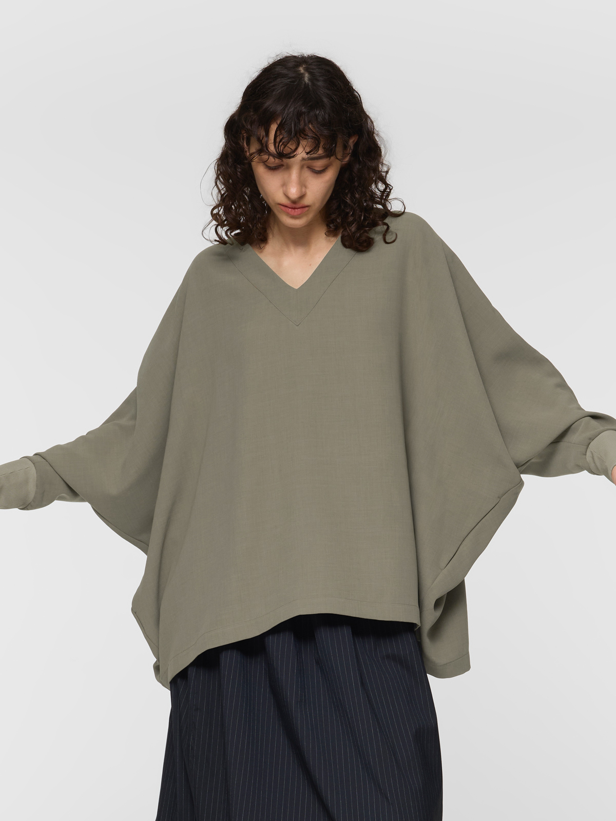 V neck dolman P/O